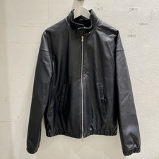 渋谷店で、トゥモローランドのレザースイングトップ(DENIM 63-08-84-08352)を買取しました。状態は綺麗な状態の中古美品です。