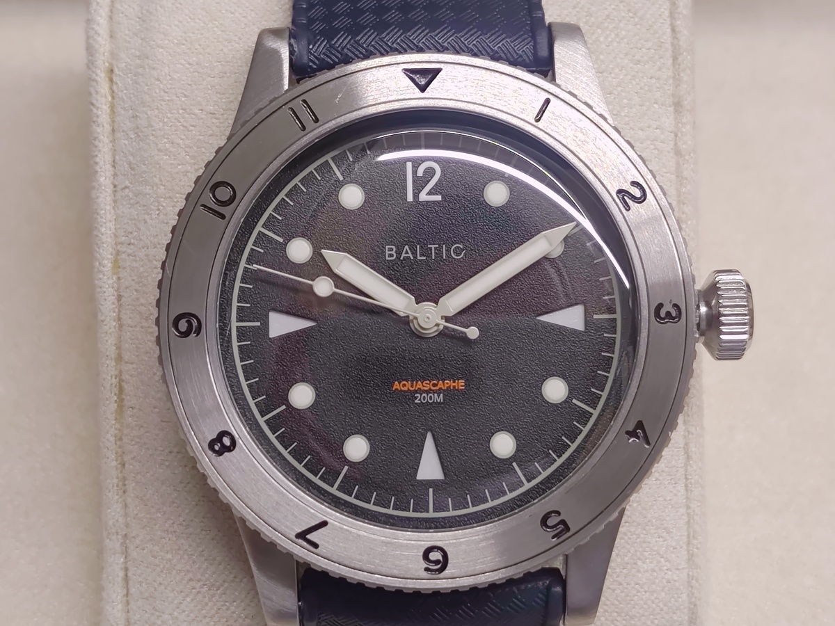 バルチックのSB01 アクアスカーフ 自動巻き 腕時計の買取実績です。