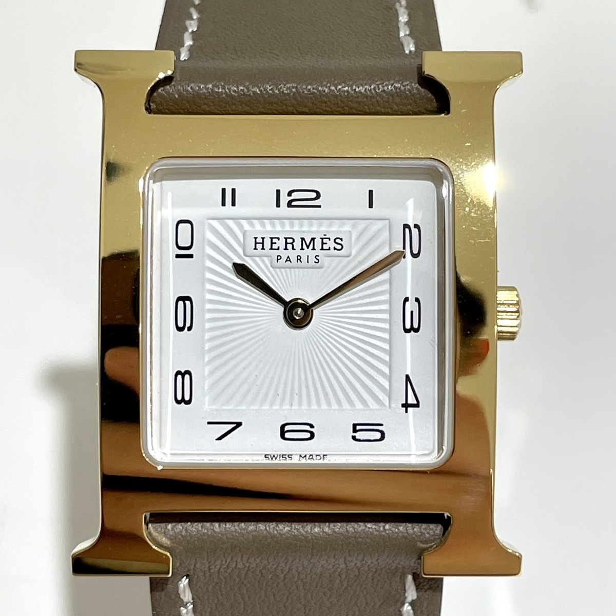 エルメスのゴールド □N刻印 HH1.510 Hウォッチ クオーツ時計の買取実績です。