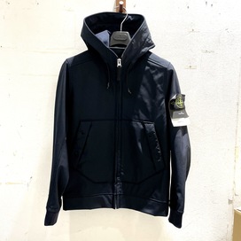 ストーンアイランドのブラック 7315Q0122 ソフトシェルジャケットの買取実績です。
