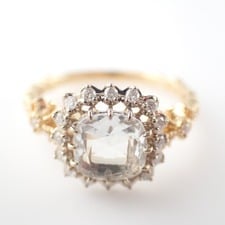 アガット CLASSICクラシック K18 ダイヤ0.14ct ホワイトトパーズ リング 買取実績です。