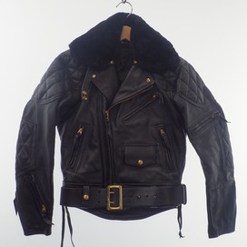 エコスタイル大阪心斎橋店の出張買取にて、ラングリッツレザー(Langlitz Leather)の襟ボア付ダブルライダースジャケット(パデッド・ポケット・コロンビア)を高価買取いたしました。