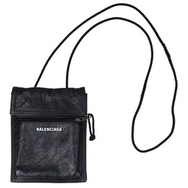 バレンシアガの532298 ブラック レザー EXPLORERPouch エクスプローラーポーチ ショルダーバッグの買取実績です。