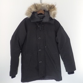 カナダグースの3426MB　BLACK LABEL/ブラックラベル　CHATEAU PARKA/シャトーパーカ　ファー付きダウンジャケットの買取実績です。
