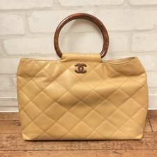 シャネル 7番代 レザー サークルウッドハンドル キルティングハンドバッグ 買取実績です。