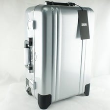 ゼロハリバートンのZRF20-SI 8054209 Classic CARRY ON 2 WHEEL TRAVEL CASE スーツケースを買取させていただきました。宅配買取センター状態は-