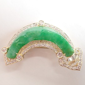 金のK18/ゴールド/金　ダイヤ×翡翠　ブローチの買取実績です。