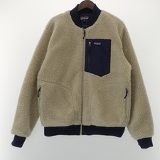 大阪心斎橋店の出張買取にて、パタゴニアのレトロX、ボマージャケット(22830FA19、RETRO-X BOMBER JACKET、ナチュラル×ネイビー)を高価買取いたしました。状態は通常使用感のお品物です。