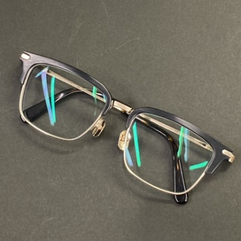 エコスタイル銀座本店で、ブリオーニの品番がBR0007O 001の度入りレンズ メガネフレーム眼鏡を買取いたしましたのでご紹介します。
