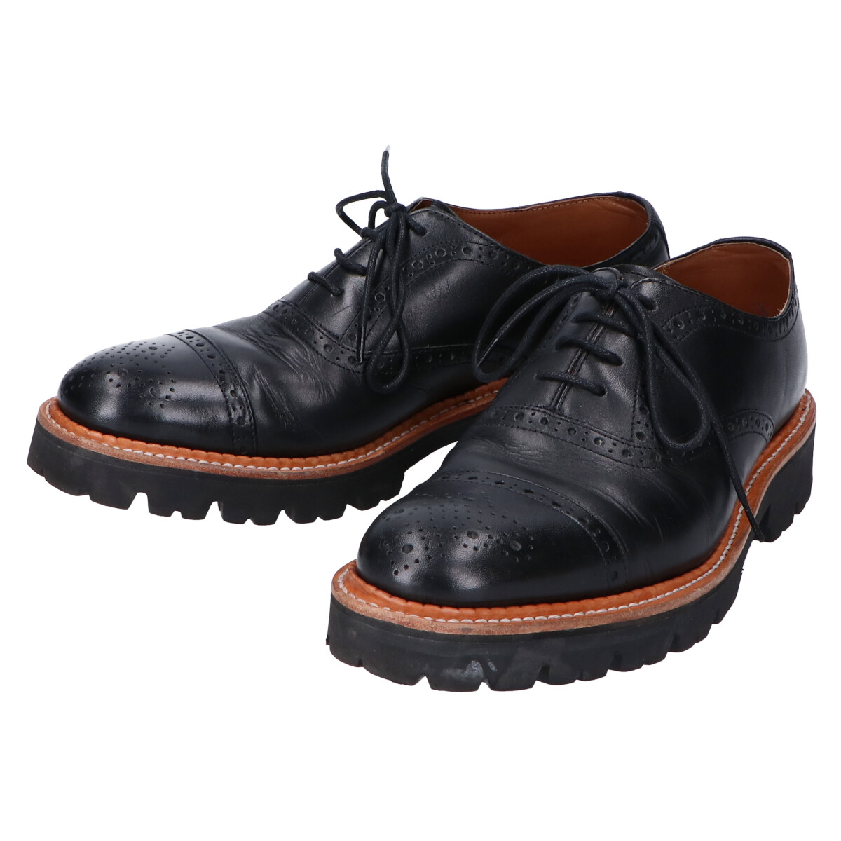 広尾店でグレンソンの品番が5323の内羽根のパンチドキャップトゥの