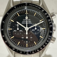 エコスタイル渋谷店で、オメガの自動巻き腕時計(シーマスタープロフェッショナル 345.0808 アポロ11号 月面着陸10周年記念モデル)を買取ました。状態は若干の使用感がある中古品です。