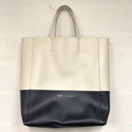 セリーヌのホワイト×ブラック バイカラー バーティカルカバ スモールサイズ トートバッグの買取実績です。