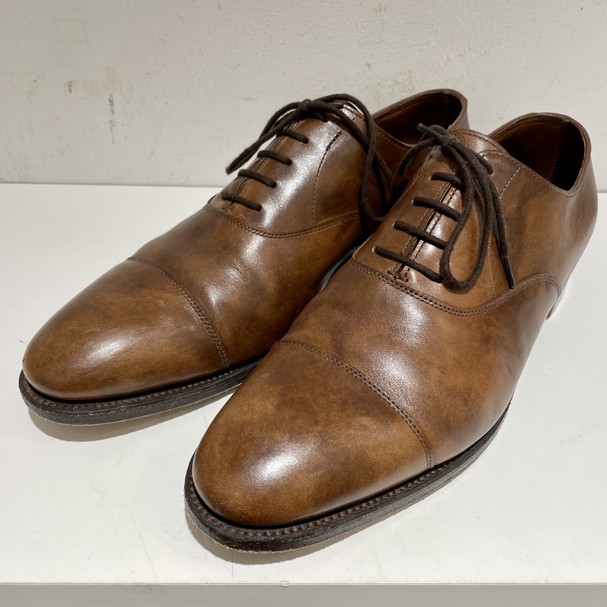 ジョンロブのブラウン シティ2 7000ラスト ストレートチップ オックスフォード 革靴の買取実績です。