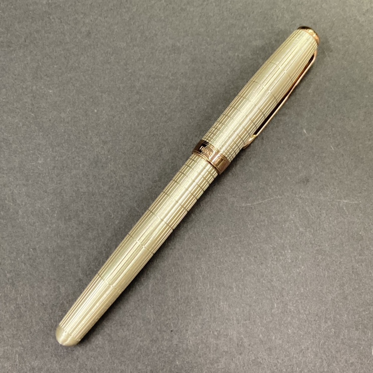 パーカーの万年筆のソネットプレシャス ペン先18K-750 万年筆 ペンの 