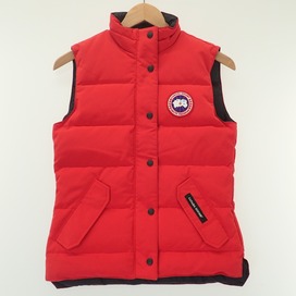 カナダグースの2832L　FREESTYLE VEST　ダウンベスト　レッド　※㈱サザビーリーグの買取実績です。