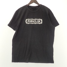 エコスタイル大阪心斎橋店の出張買取にて、モンクレールのジーニアス(Genius)、ロゴ刺繍入り半袖Tシャツ(MAGLIA T-SHIRT/クルーネック)を高価買取いたしました。状態は通常使用感のお品物です。