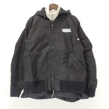 ナイキ 20年製　ブラック　CV5686-010　×Sacai　レイヤードボンバージャケット 買取実績です。