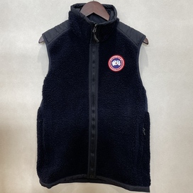 カナダグースのネイビー 6996M PERTH VESTの買取実績です。