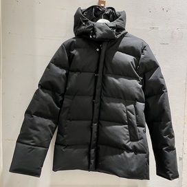 ピレネックスのブラック BELFORT HMM018 ダウンジャケットの買取実績です。