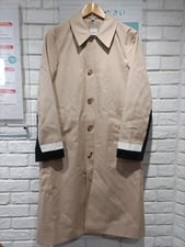 エコスタイル新宿店で、バーバリーの8029746のストライプカフカーコートを買取しました。状態は綺麗な状態の中古美品です。