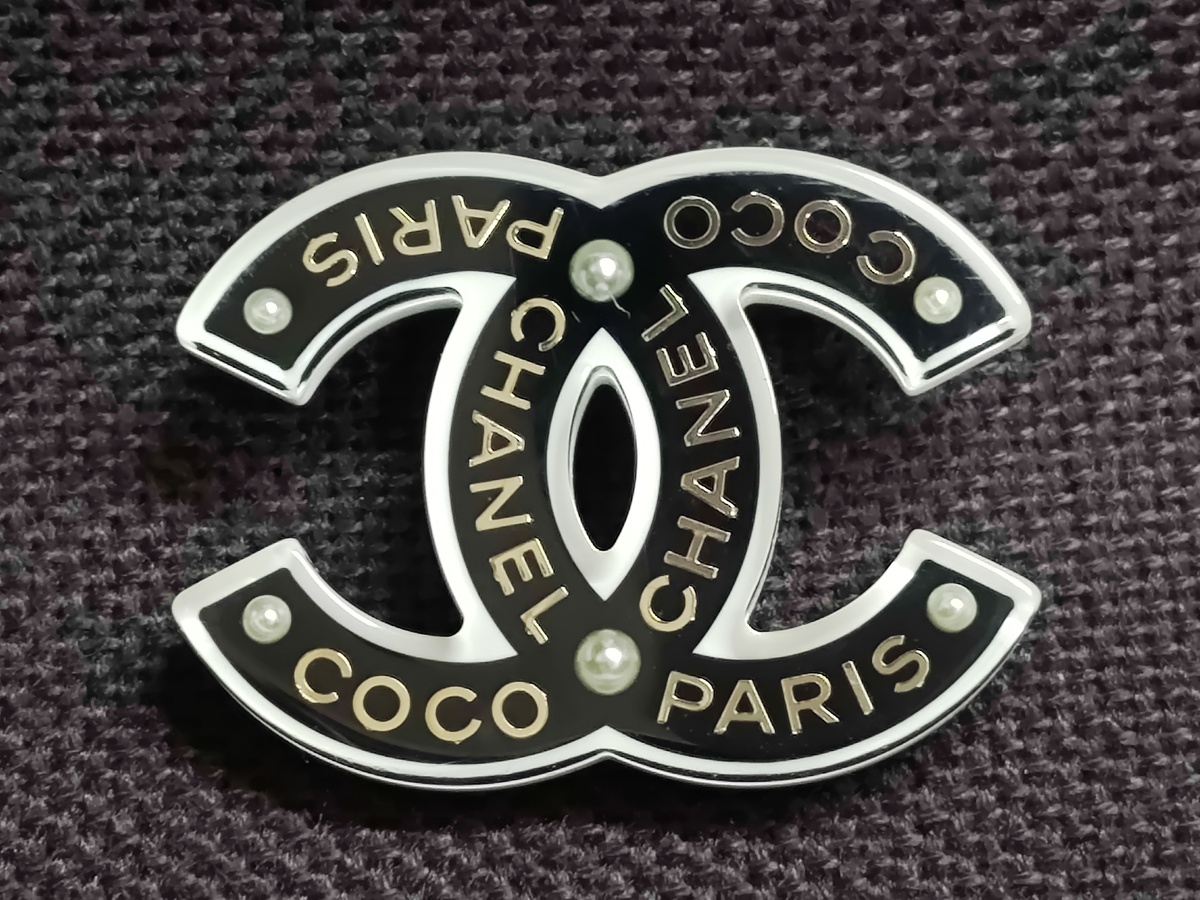 シャネルの16B COCO PARIS ココマーク ブローチの買取実績です。