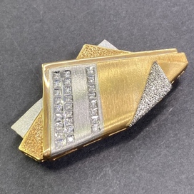 エコスタイル銀座本店で、石川暢子のK18×Pt900素材のダイヤモンド0.41ctのブローチを買取いたしました。