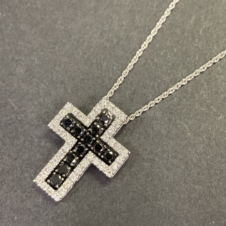 ダイヤモンド×ブラックダイヤモンド ペンダントトップ K18WG 1.09ct