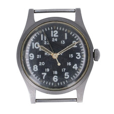 エコスタイル銀座本店でハミルトンの1983年ヴィンテージ手巻き腕時計を買取いたしました。状態は目立つ傷、汚れ、使用感のある中古品です。