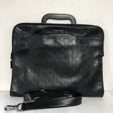 大阪心斎橋店の出張買取にて、グッチのGGシマラインである2WAYビジネスバッグ・152604を高価買取いたしました。状態は通常使用感のお品物です。