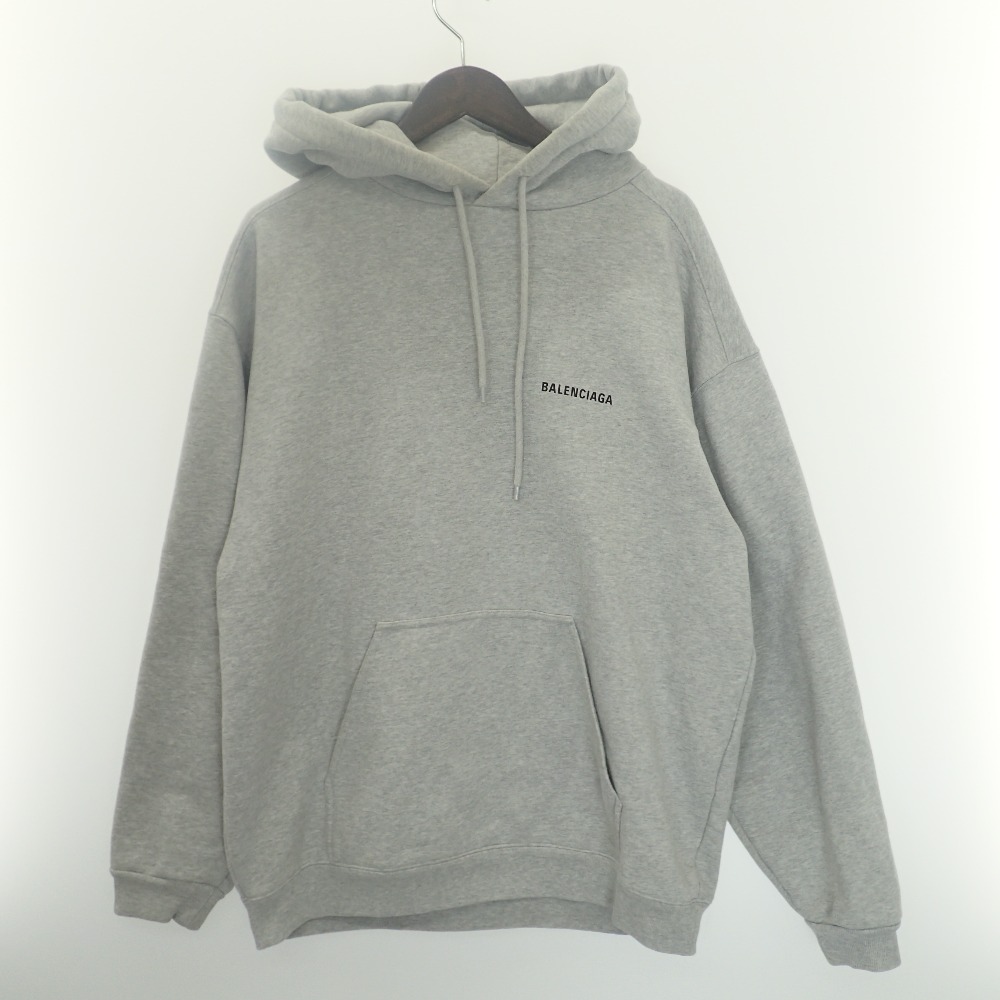 銀座本店で、バレンシアガの19年製の品番が600583のグレーのロゴ  