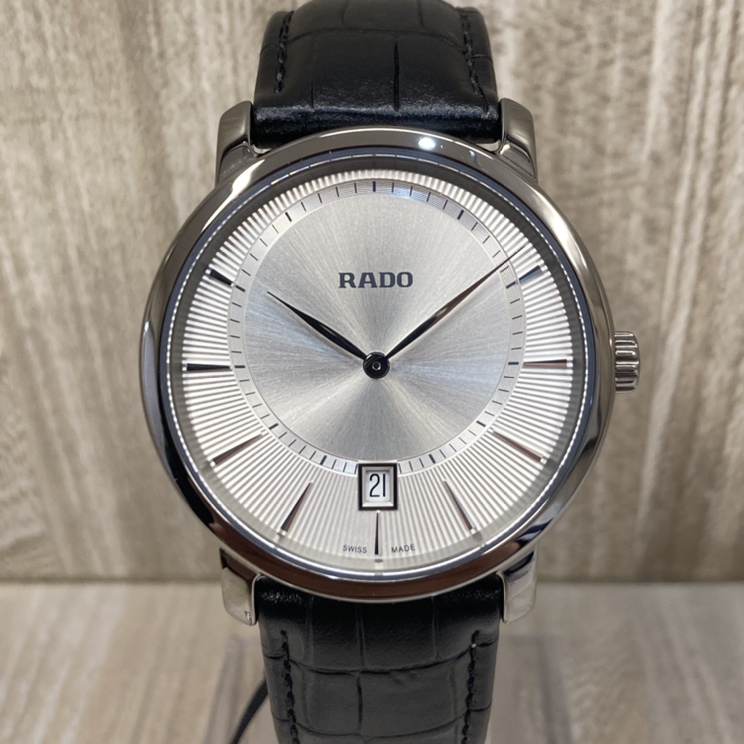 ラドーのR14135106 ダイヤスター レザーベルト クオーツ時計の買取実績です。