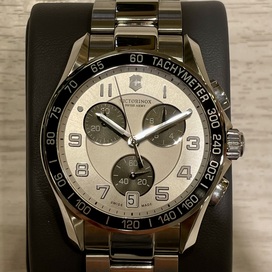 ビクトリノックスのS/S ref:241495 クロノクラシック クオーツ腕時計の買取実績です。