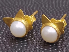 マリーエレーヌドゥタイヤックのスモール リトルキャット パールスタッドピアスの買取実績です。