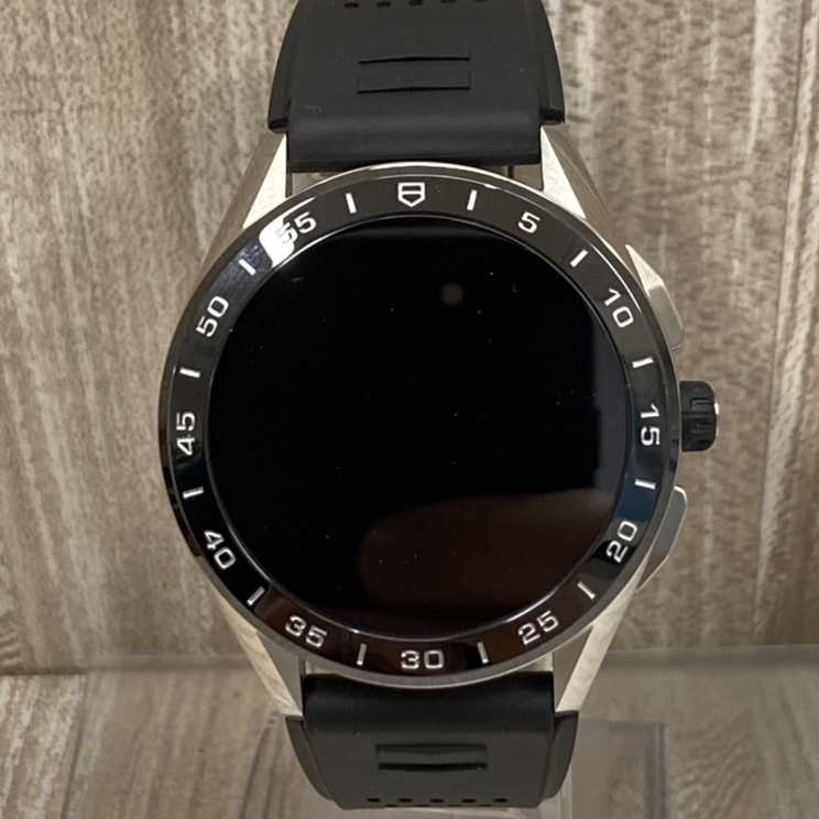タグホイヤー SBG8A10 めまぐるしく スマートウォッチ