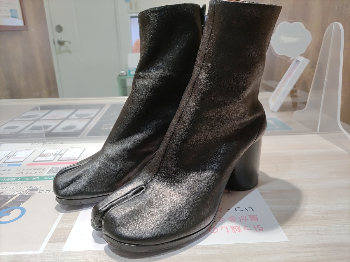 新宿店で、メゾンマルジェラの足袋ブーツを買取しました。 買取価格 