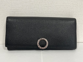 エコスタイル大阪心斎橋店の出張買取にて、ブルガリの「ブルガリ・ブルガリライン」であるクリップ式レザー二つ折り財布を高価買取いたしました。