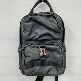 プラダのオリーブ 2VZ013 ナイロン クロスボディバッグ/スリングバッグの買取実績です。