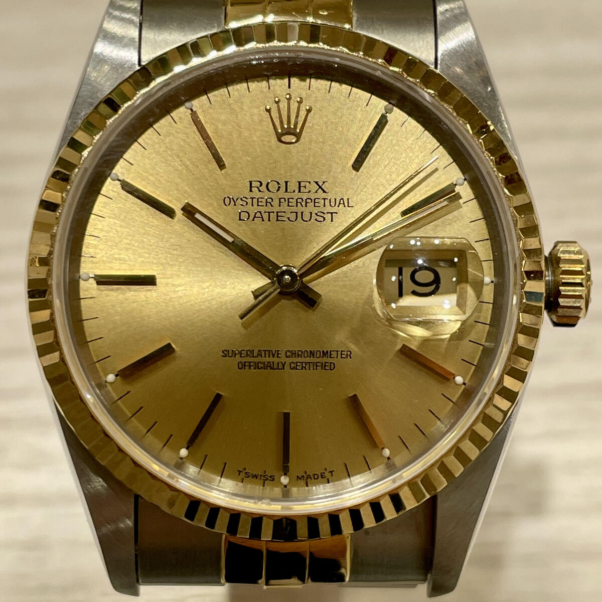 ロレックスのSS/YG 16233 S番 デイトジャスト 自動巻き時計の買取実績です。