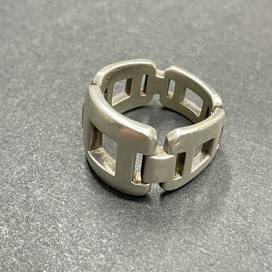 エルメスのSV925 8.9g ヴィンテージ デザインリングの買取実績です。
