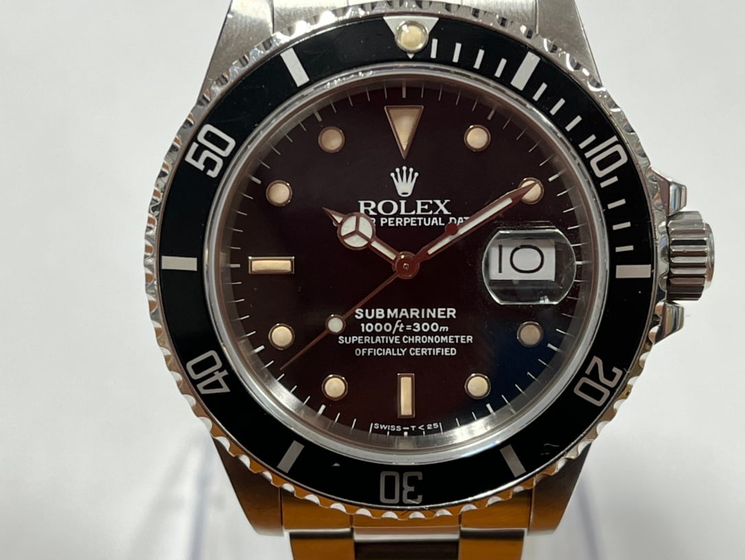 ロレックスの96番 16800 黒 サブマリーナ デイト SS 自動巻き時計の買取実績です。