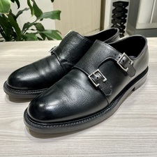 渋谷店で、ジョンロブのMORVAL、0015ラスト、ダブルモンクストラップシューズを買取ました。状態は若干の使用感がある中古品です。