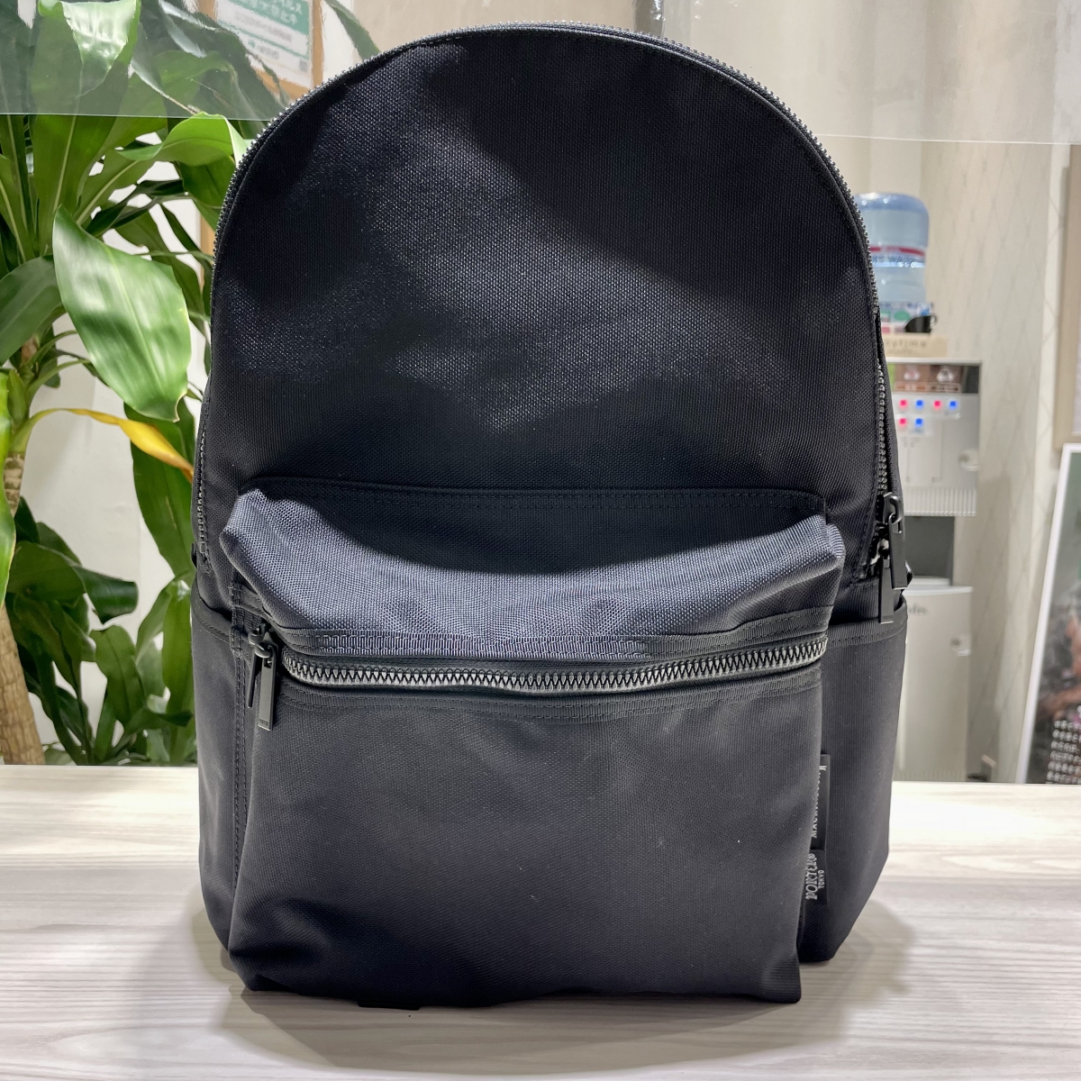 マッキントッシュのメンズバッグの ポーター ブラック Mxp029 ジップポケット バックパックの買取実績 22年7月18日公開情報 ブランド品 洋服の宅配 出張買取 エコスタイル