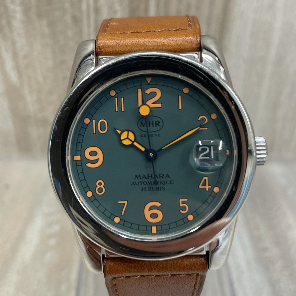 マハラのSS S-79－7456 グリーン文字盤 レザーベルト スパルビエロ デイト 自動巻き時計の買取実績です。