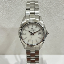 エコスタイル浜松入野店で、グランドセイコーのマスターショップ限定モデルのヘリテージコレクションのクォーツ時計、STGF269を買取ました。状態は若干の使用感がある中古品です。