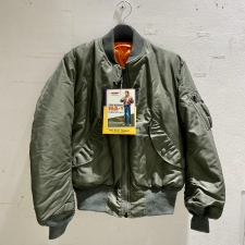 エコスタイル渋谷店で、トイズマッコイのTMJ1520、MA-1ジャケットを買取ました。状態は未使用品です。