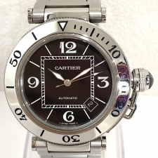 浜松入野店で、カルティエのパシャシータイマーの自動巻き時計、2790を買取ました。状態は若干の使用感がある中古品です。