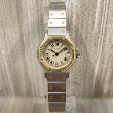 銀座本店で、カルティエのSS×YG素材のクオーツ腕時計、サントスオクタゴンSMの187903を買取いたしました。状態は使用に支障をきたすジャンク品です。※不動品です。