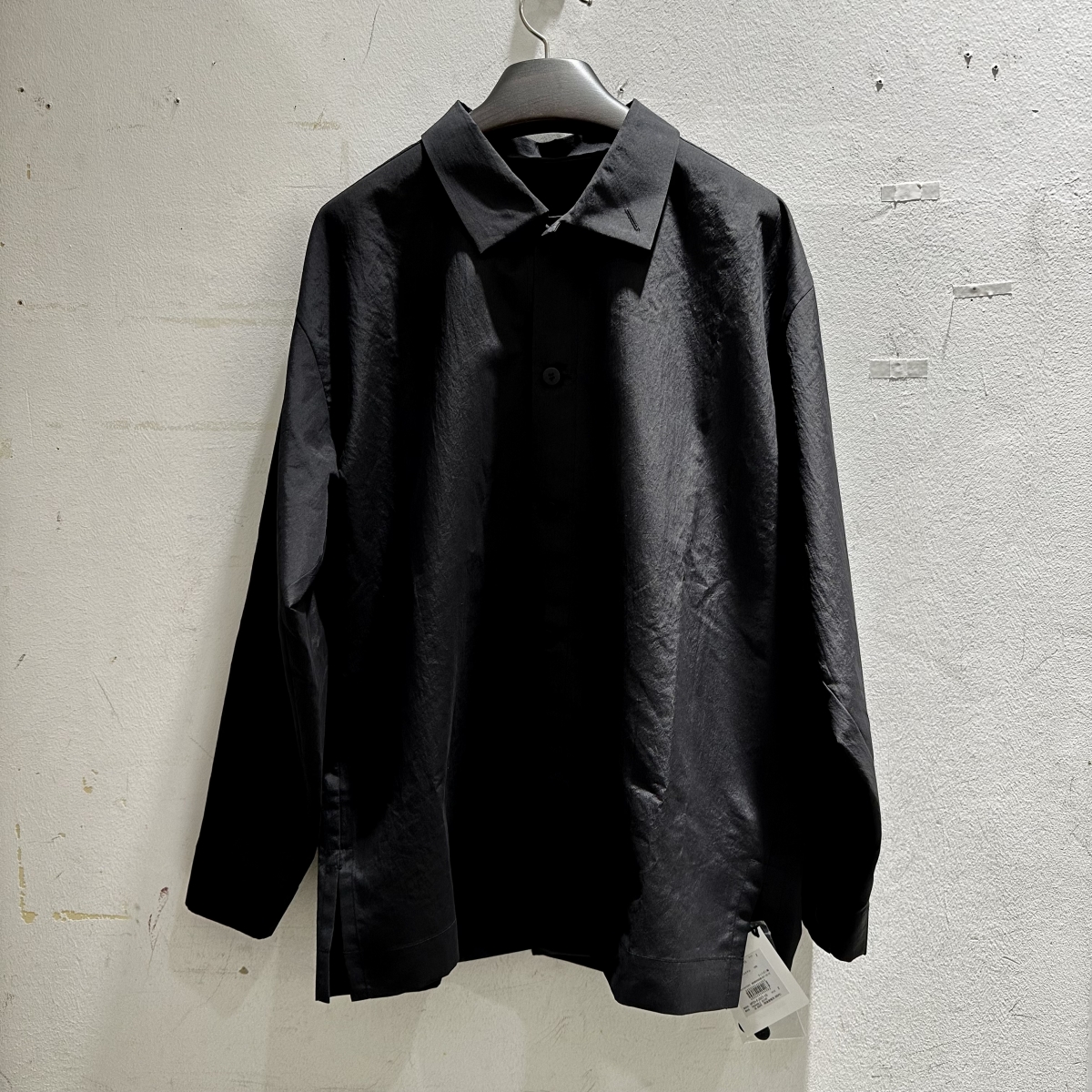 オムプリッセイッセイミヤケのブラック　HP23-FJ327-15 パッカブルシャツの買取実績です。