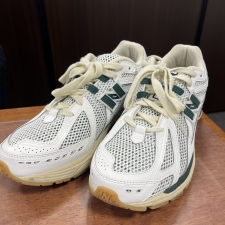 ニューバランス M1906RQ 'White/Green' スニーカー 買取実績です。