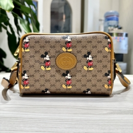 グッチの×ディズニー 602536 ミニGGスプリーム ショルダーバッグの買取実績です。
